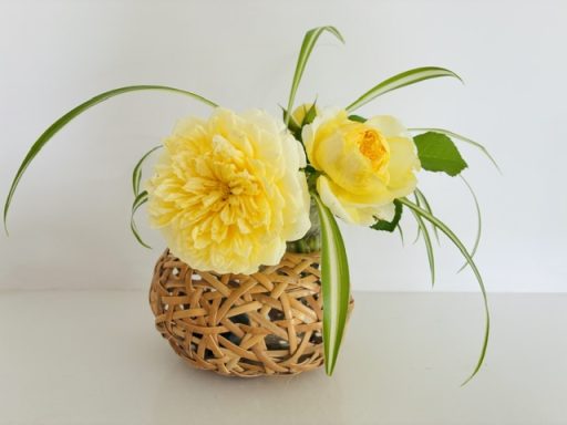 Small posy vase